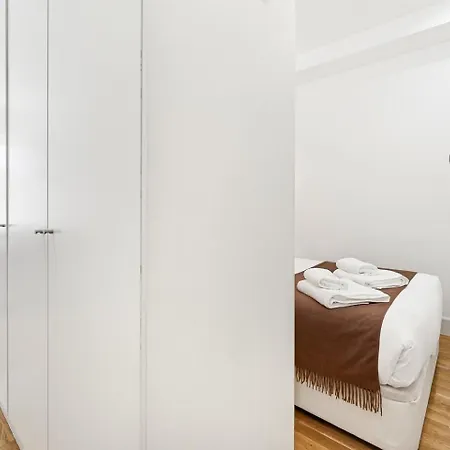 Apartment Guestready-chic Urban Retreat In Centre